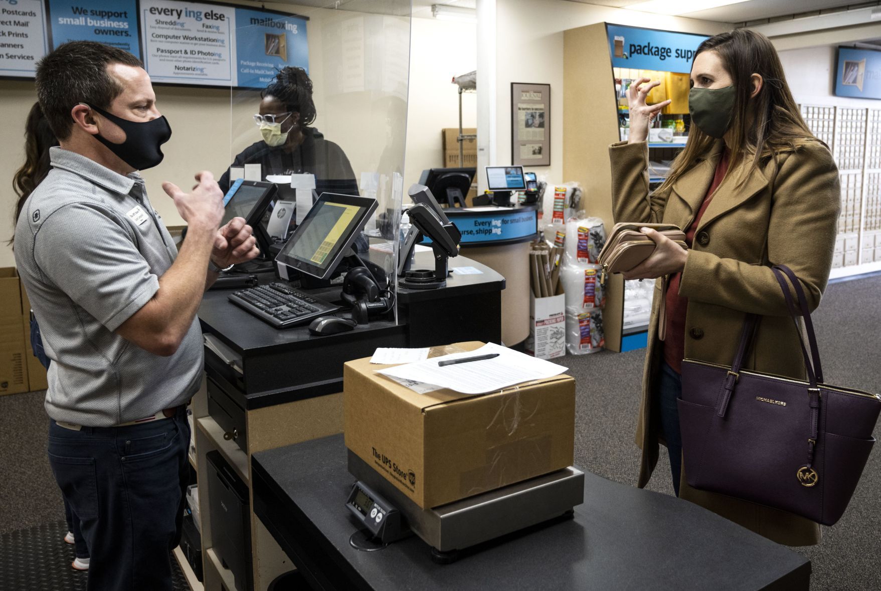 Deaf community adapts to communicating during pandemic